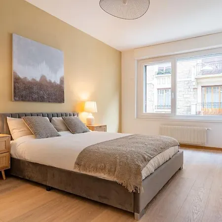 Stylish Lakeside By The Jet D'eau #2 Apartment *