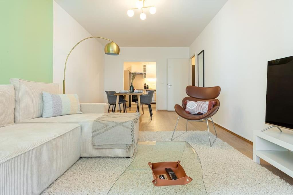 Stylish Lakeside By The Jet D'eau #2 Appartement